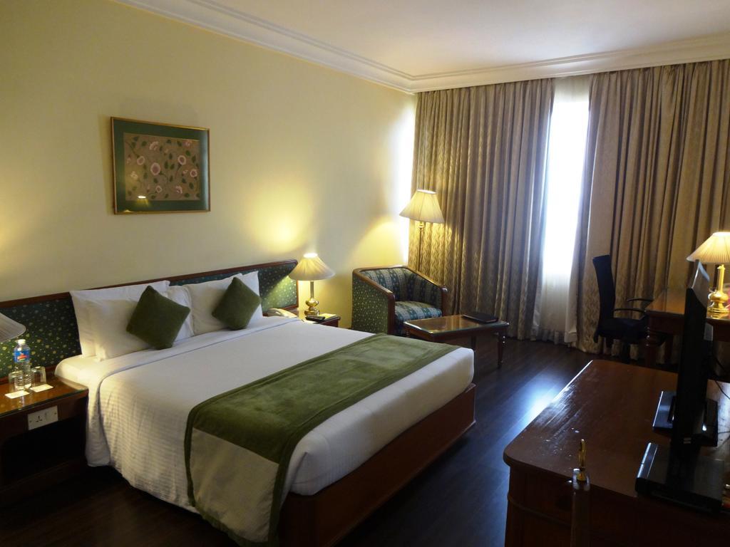 Royal Orchid Central Bangalore, Mg Road Chambre photo