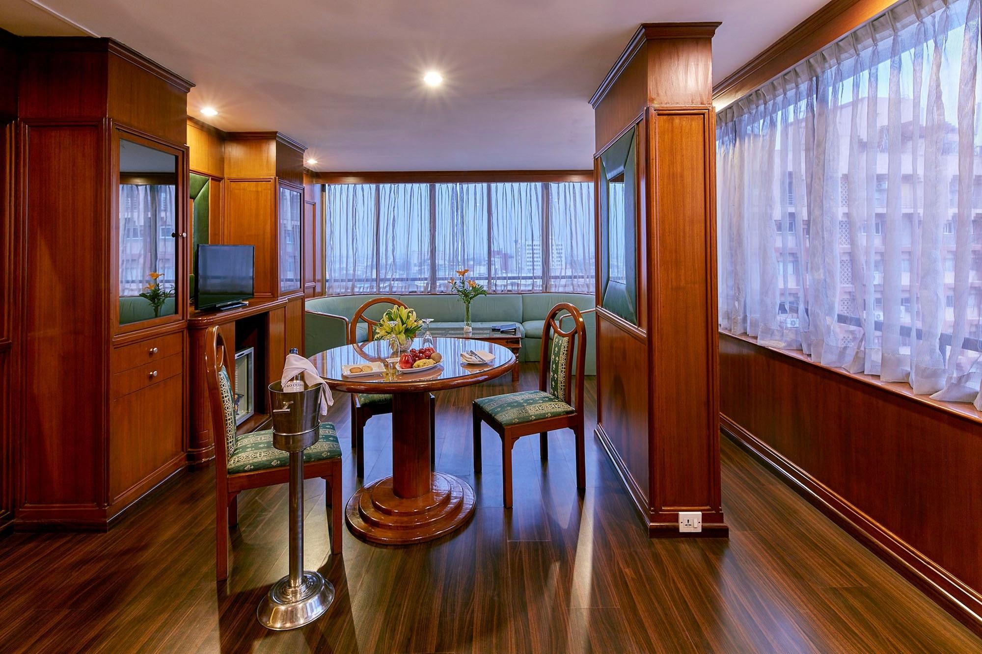 Royal Orchid Central Bangalore, Mg Road Extérieur photo