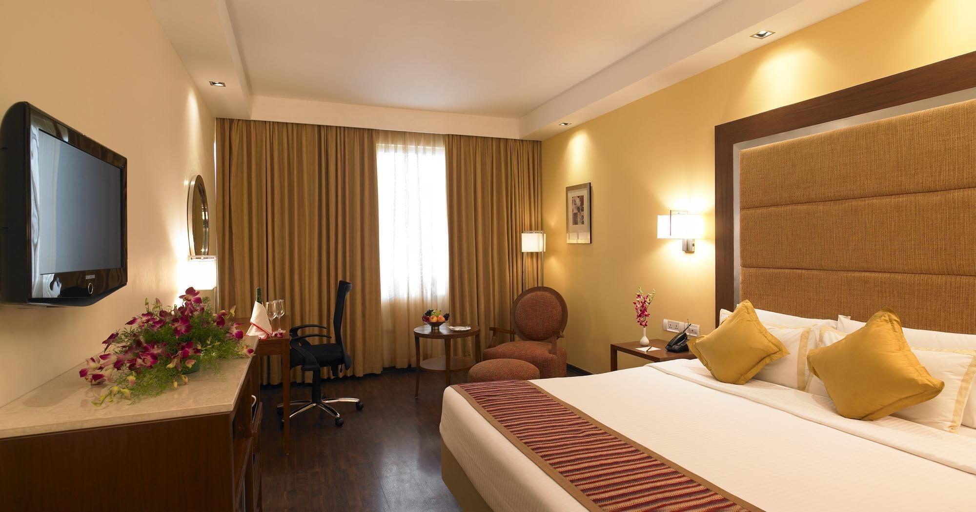 Royal Orchid Central Bangalore, Mg Road Extérieur photo