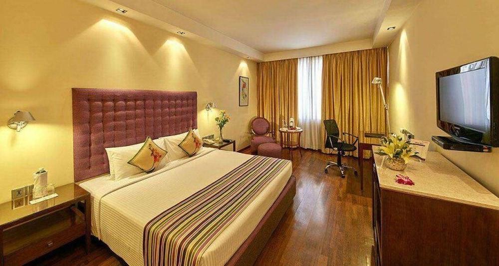 Royal Orchid Central Bangalore, Mg Road Extérieur photo